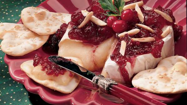 Brie with Cranberry Chutney recipe