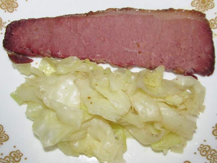Easy Corned Beef and Cabbage