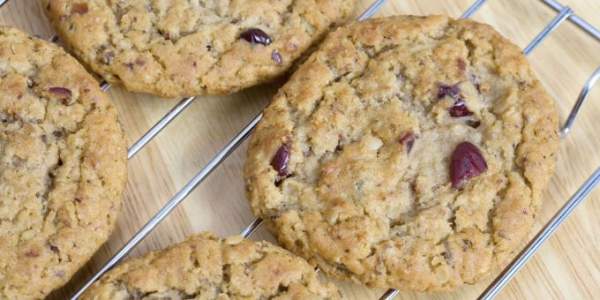 Cranberry Oatmeal-Quinoa Cookies