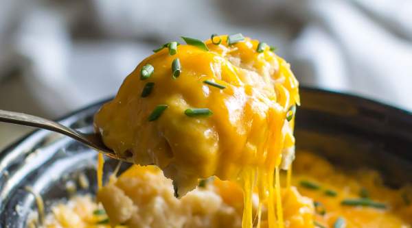 Cheddar and Chive Mashed Potatoes