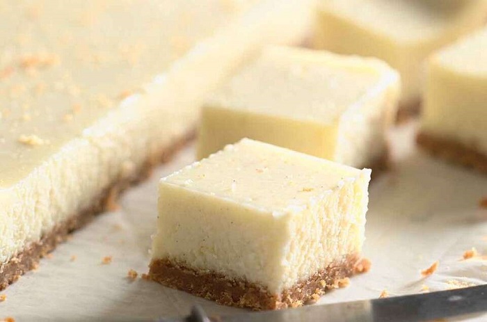 Vanilla Bean Cheesecake Bars recipe