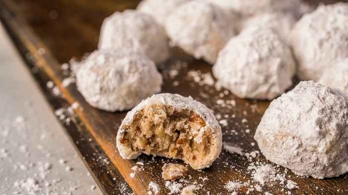Pecan Cookie Balls recipe