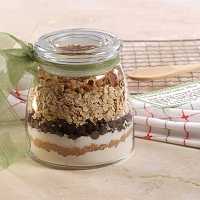 Oatmeal-Chip Cookie Mix in a Jar