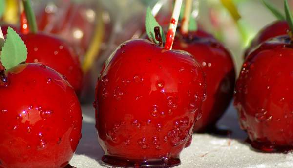 Cherry Candied Apples