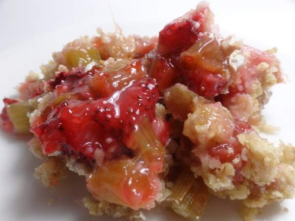 Strawberry-Rhubarb Crisp recipe